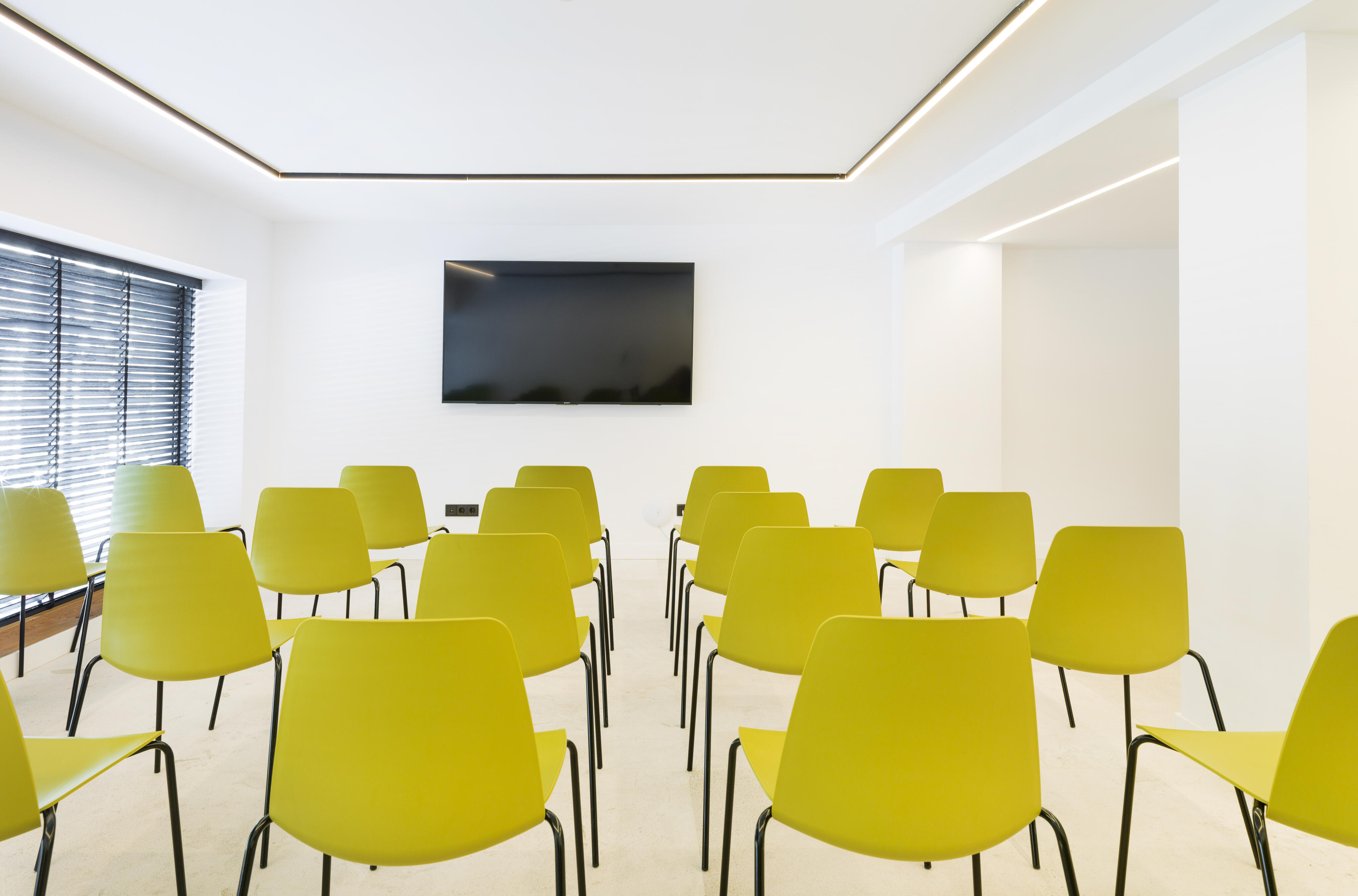 NAKAR Hotel - Meeting room theatre (2).jpg